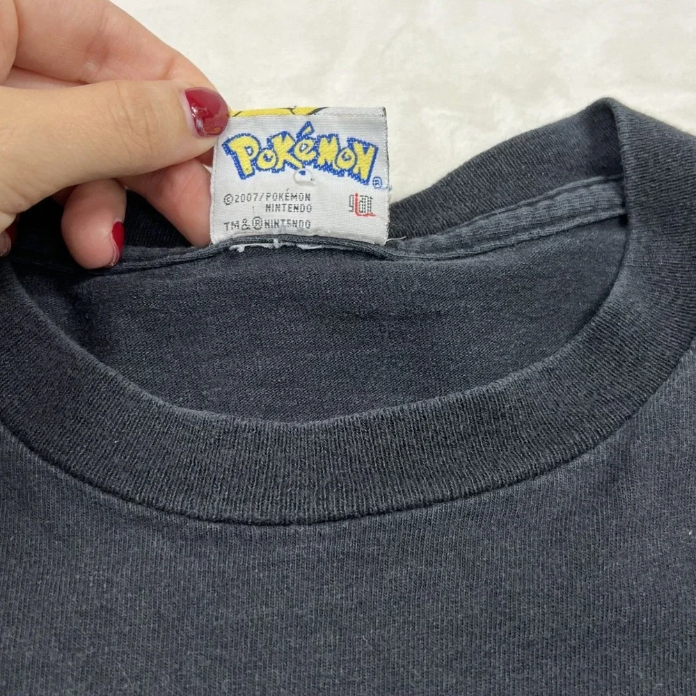 Pokemon Graphic T-Shirt Mens Medium Black 2007 Pikachu Poke Ball Vintage Style_4